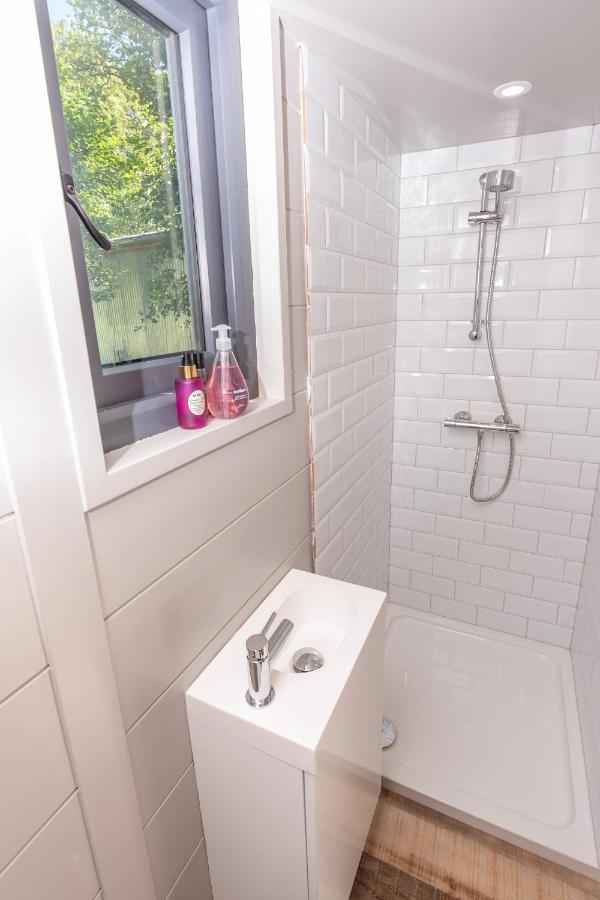 Sunset Cabins - Studio Pod-Sleeps 3-Tjsssc Barnstaple Buitenkant foto
